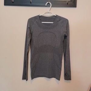 Lululemon swiftly tech long sleeve